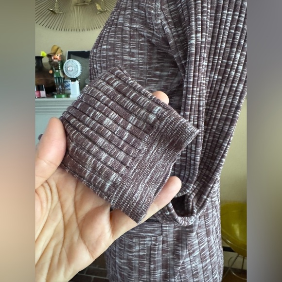 Athleta Revolve Cardigan & crop Top size M / L - Picture 12 of 14